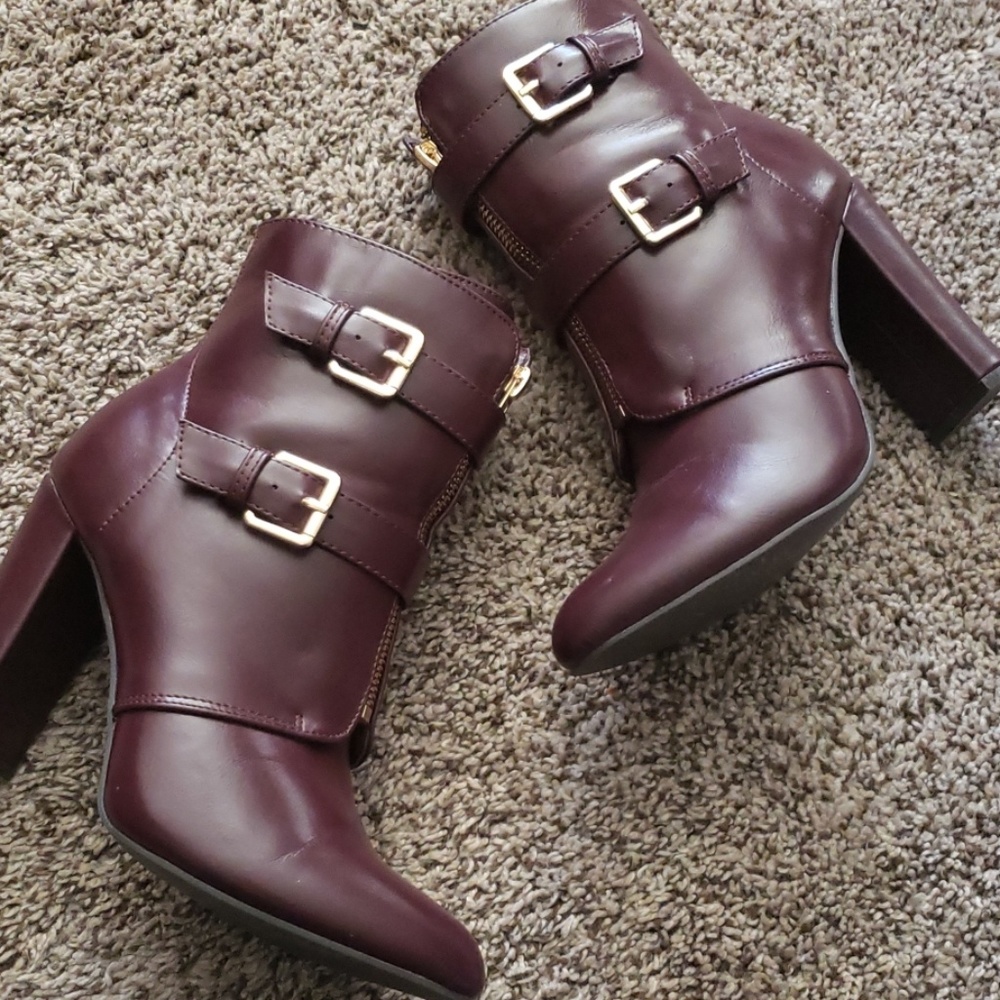 High heel booties